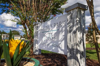 signage and landscaping at Havenly Park Villas Apartments in Prattville, AL - Photo Gallery 32