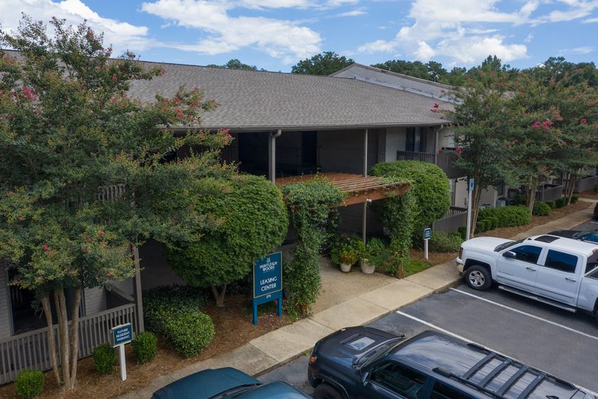 Huntleigh Woods Apartments