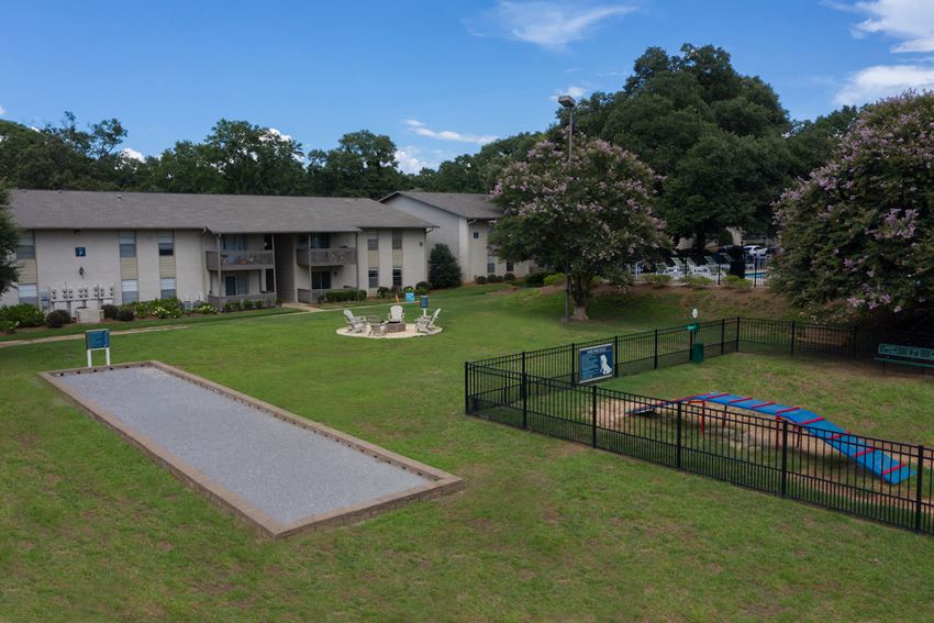 Huntleigh Woods Apartments