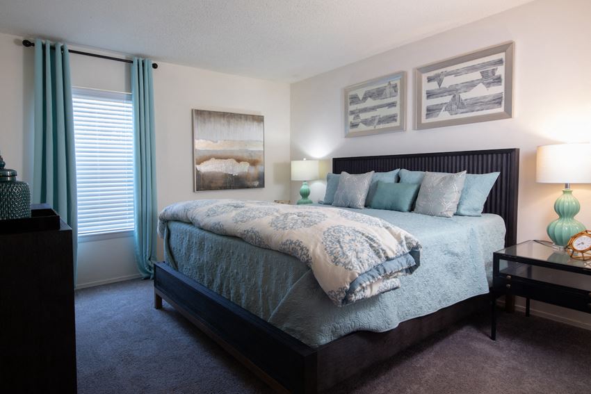 Huntleigh Woods Apartments