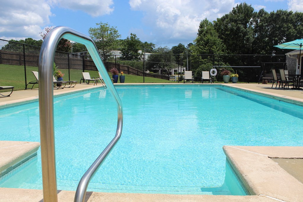 beautiful sky and sparkling pool at The Avery at Auburn Apartments