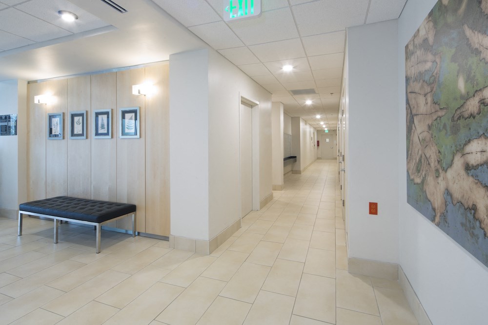 Mount Carmel Gardens senior apartments in jacksonville, florida sitting area