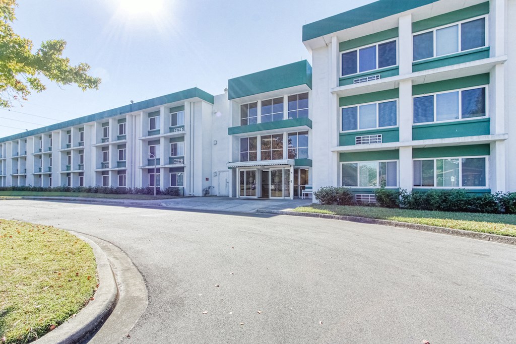 Morris Manor Senior Apartments in Jacksonville, FL