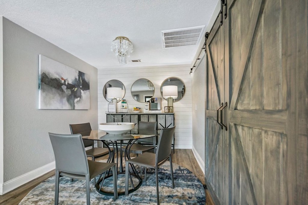 Clubhouse Dining at The Oasis Apartments, Florida