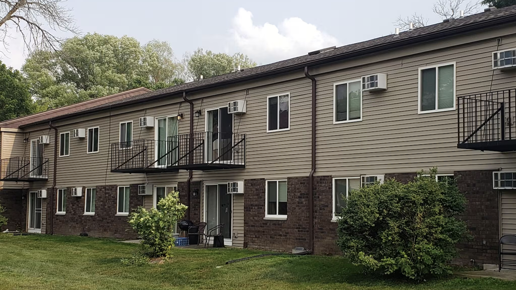 Parkcrest Apartments