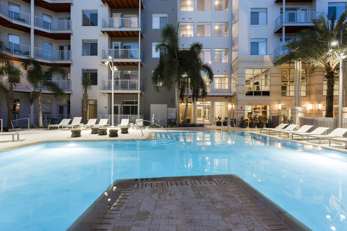 Apartments overlooking swimming pool and sundeck  at LandonHouse in Lake Nona