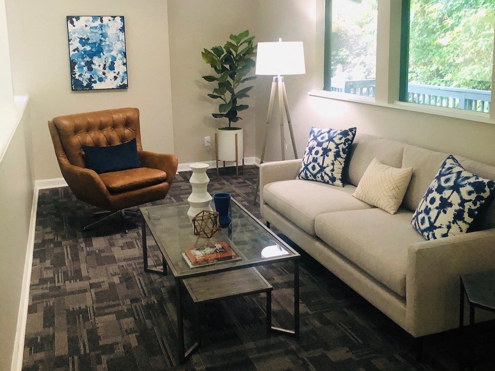 Photos of Berry Falls Apartments in Vestavia Hills, AL