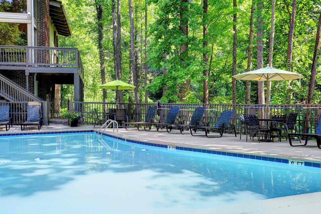 Photos of Berry Falls Apartments in Vestavia Hills, AL