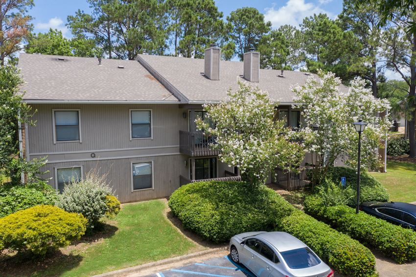 Zelda Pointe Apartments