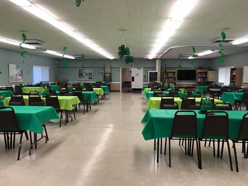 Dining-1 dining room at Pine Woods Villa decorated for St. Patrick's Day - Photo Gallery