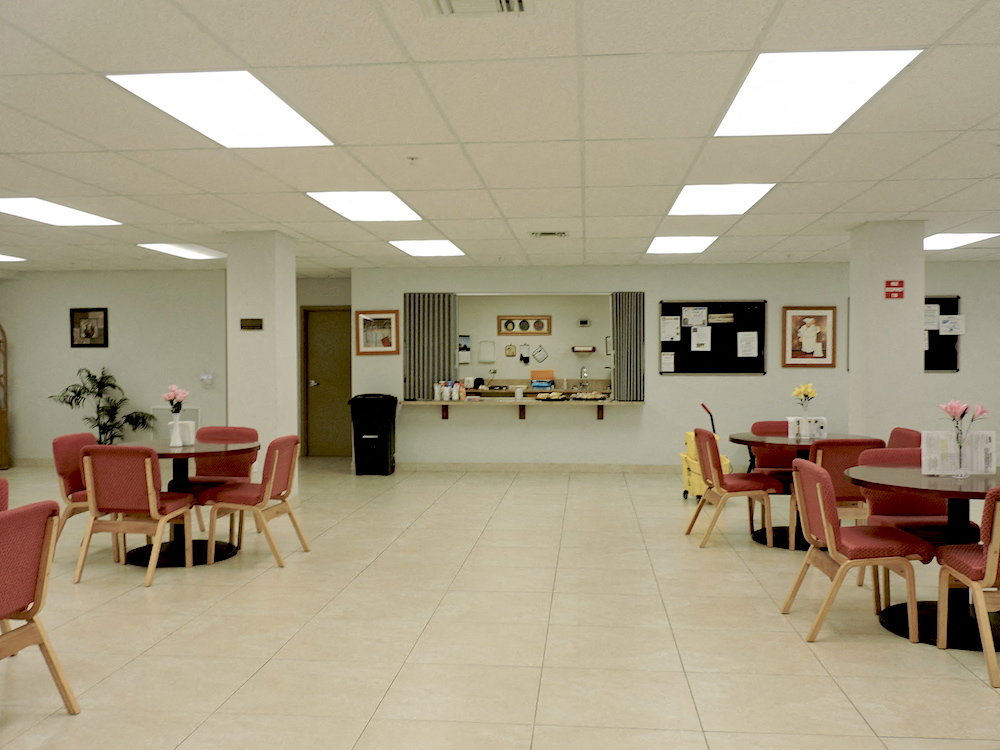 B'nai B'rith I, II, III deerfield apartments in deerfield beach, FL dining area