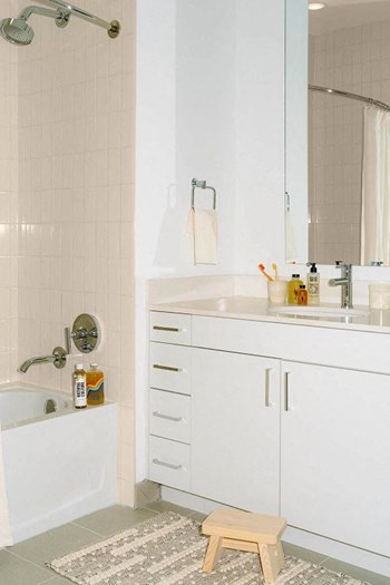 132 Yale Ave. Studio-4 Beds Apartment for Rent - Photo Gallery 6