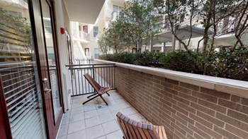 Patio area facing natural landscaping and courtyard area - Photo Gallery 49