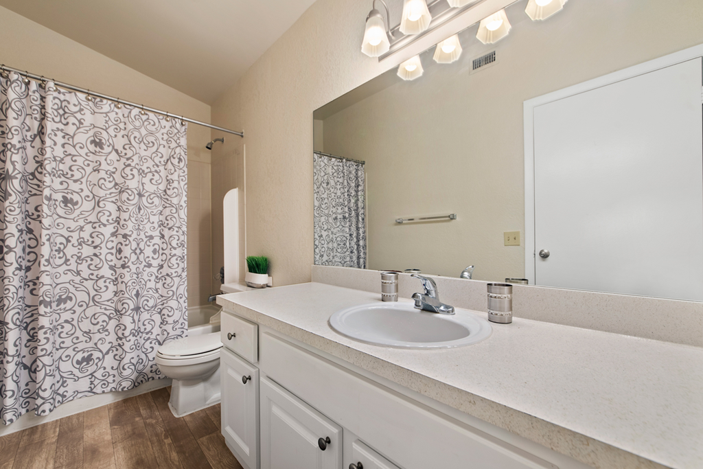 Turtle Cove Apartments