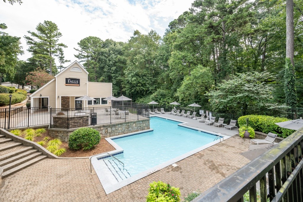 The Falls At Sope Creek Apartments