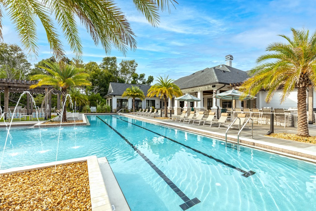 the pool at the resort at longboat key club