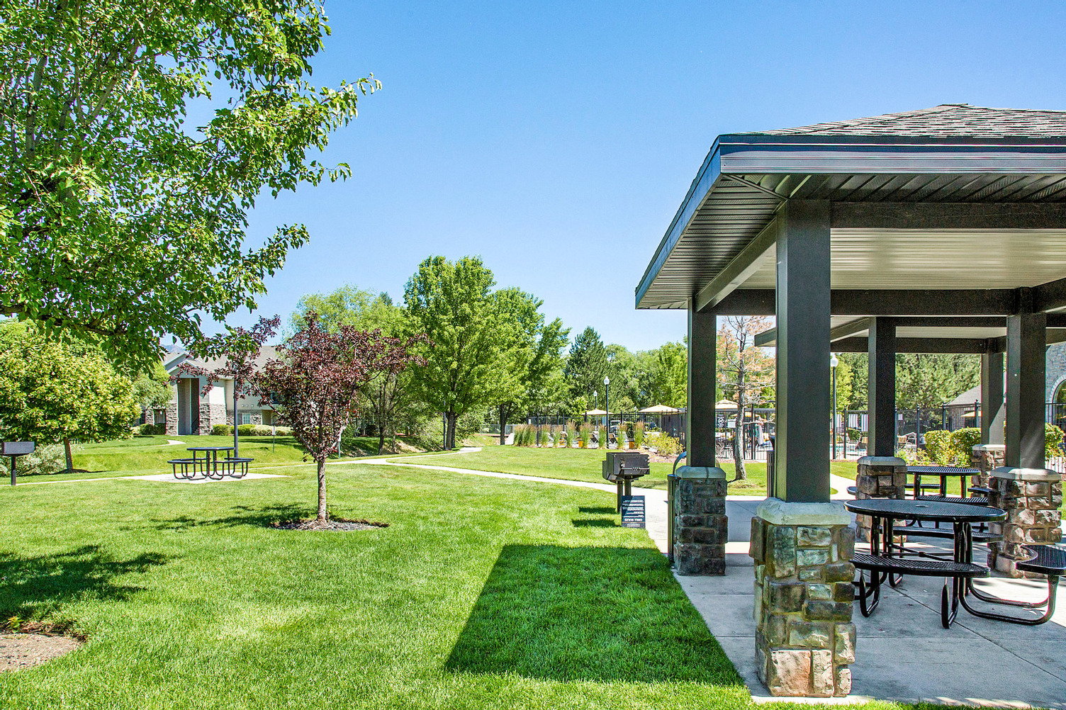 Maisons Landing Apartments