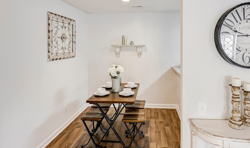 Dining at Brandemere Apartment Homes, Winston Salem