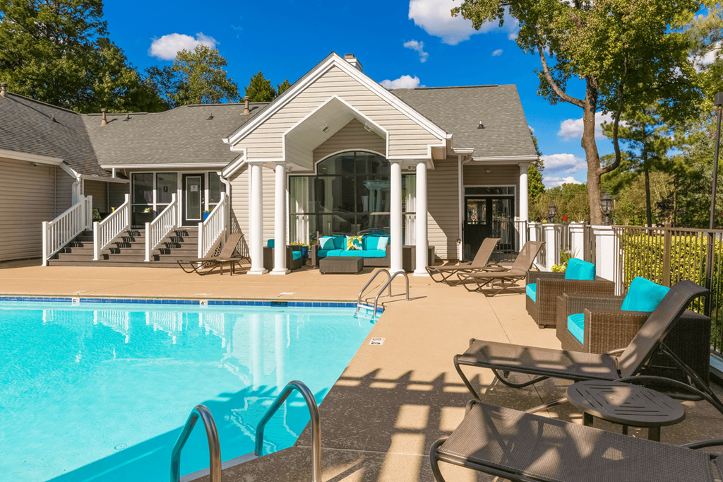 Pool With Sundecks at Bridges at Mallard Creek Apartment Homes, Charlotte, NC, 28269