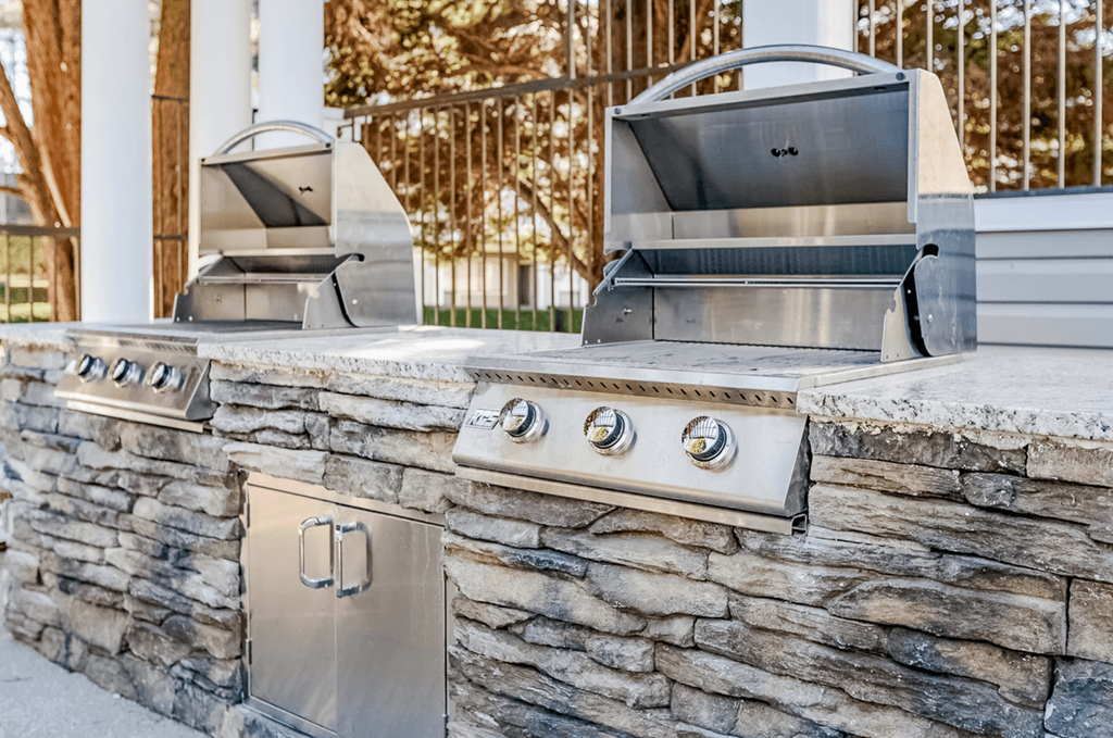 Community Grill Stations at Bridges at Mallard Creek Apartment Homes, Charlotte, NC