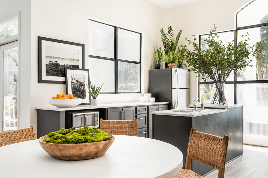 Dining And Kitchen at Bridges at Mallard Creek Apartment Homes, North Carolina