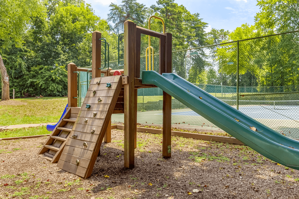 Play Area at Bridges at Mallard Creek Apartment Homes, Charlotte, 28269