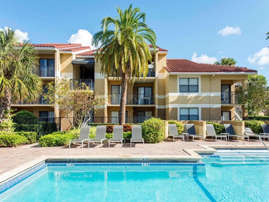 Kings Colony Apartments | Apartments in Miami, FL
