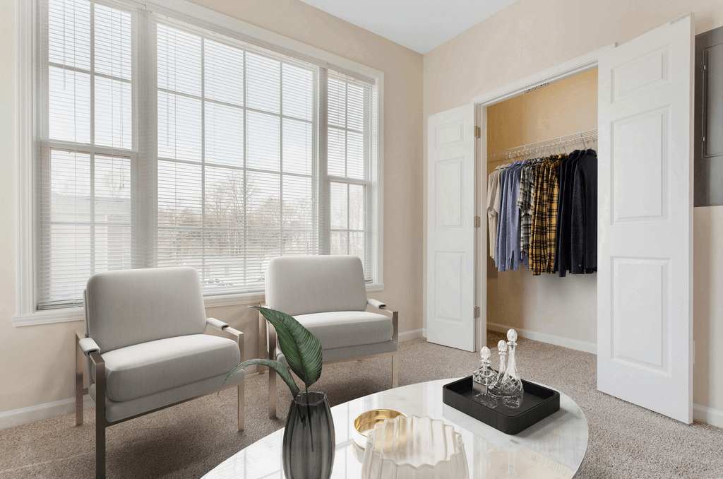 Carpeted Living Area at Ashley Court Apartments, Charlotte, North Carolina