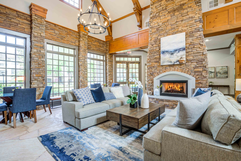 The Lodge At Mallard Creek Apartments