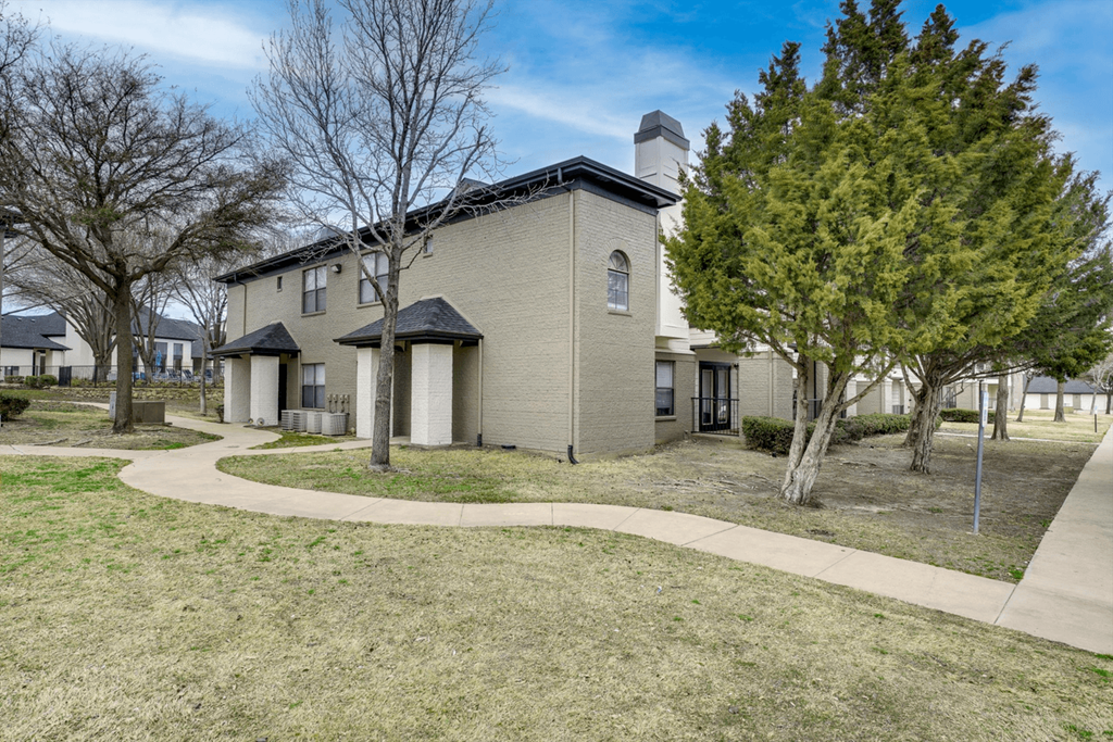 the building in which the apartment is located