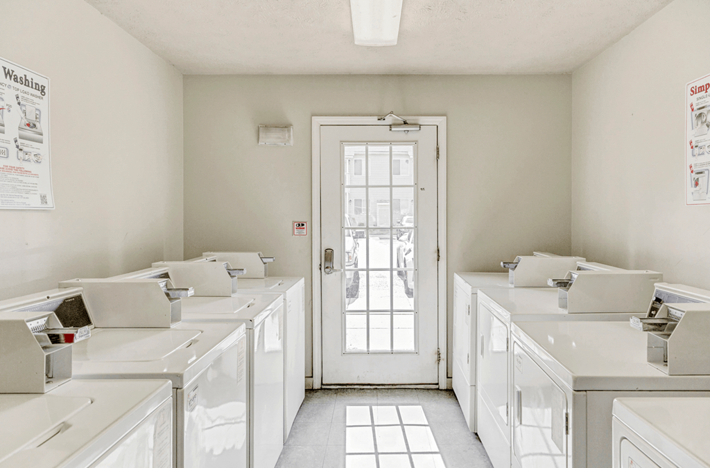 Laundry Room at Patriot Point Apartment Homes, Spring Lake, 28390 