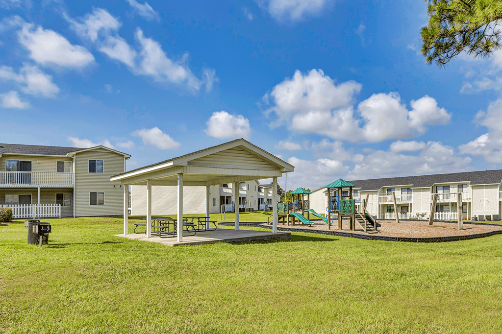 Lush Green Landscape at Patriot Point Apartment Homes, Spring Lake North Carolina 
