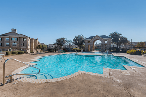 the preserve at ballantyne commons pool and spa with apartment buildings