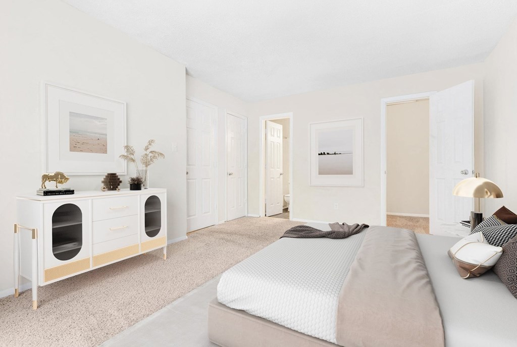 White Bedroom at Southpark Commons Apartment Homes, North Carolina