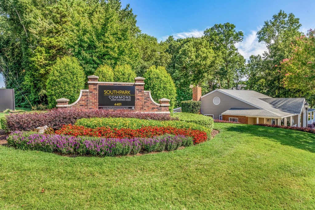 Property Signage at Southpark Commons Apartment Homes, Charlotte, 28210