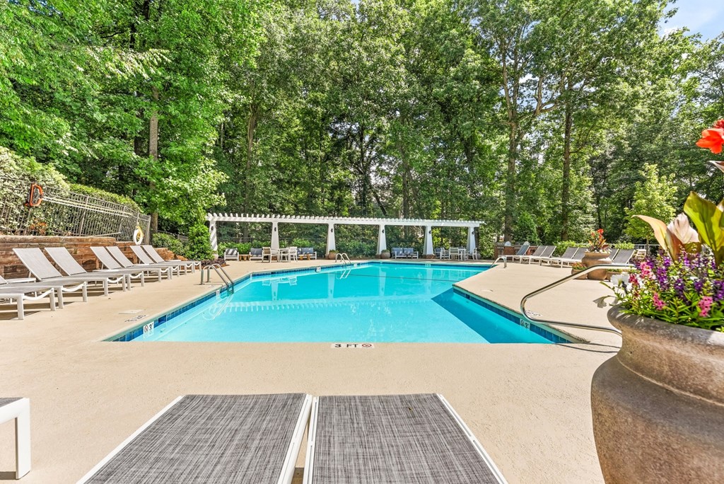 Pool With Sundecks at Southpark Commons Apartment Homes, Charlotte, NC, 28210