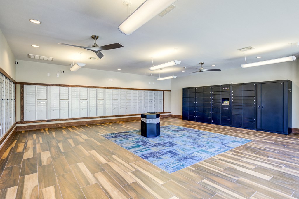 package lockers in a big room