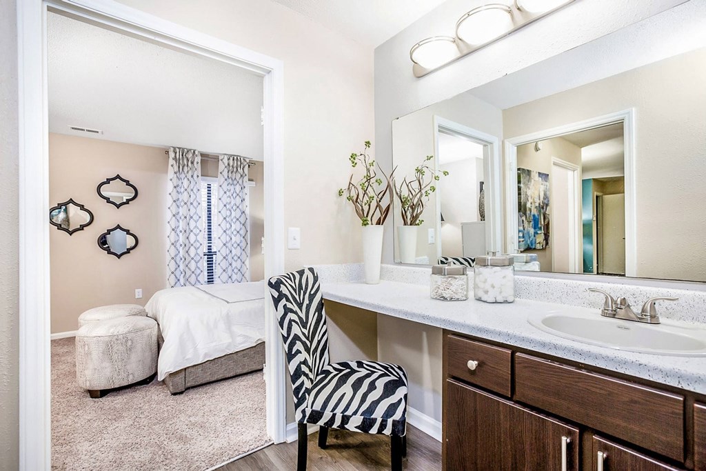 Bathroom With Vanity Lights at Woodlyn on the Green Apartment Homes, North Carolina