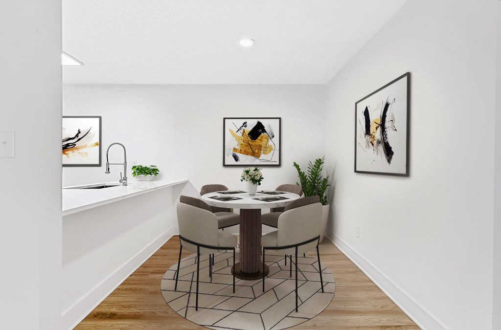 Dining Room at Woodlyn on the Green Apartment Homes, Cary, North Carolina