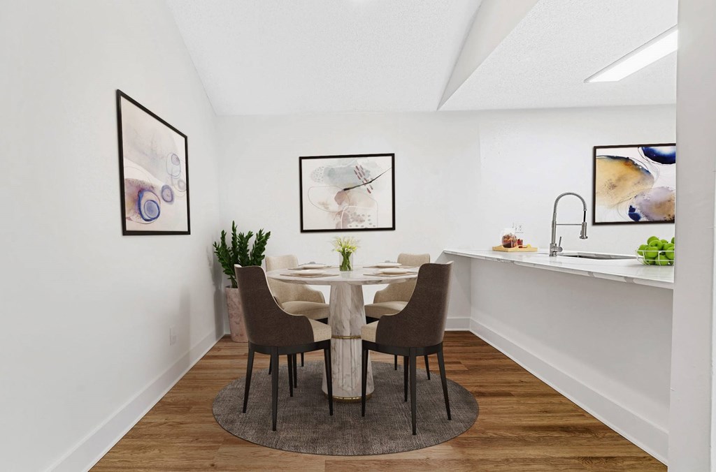Elegant Dining Space at Woodlyn on the Green Apartment Homes, Cary