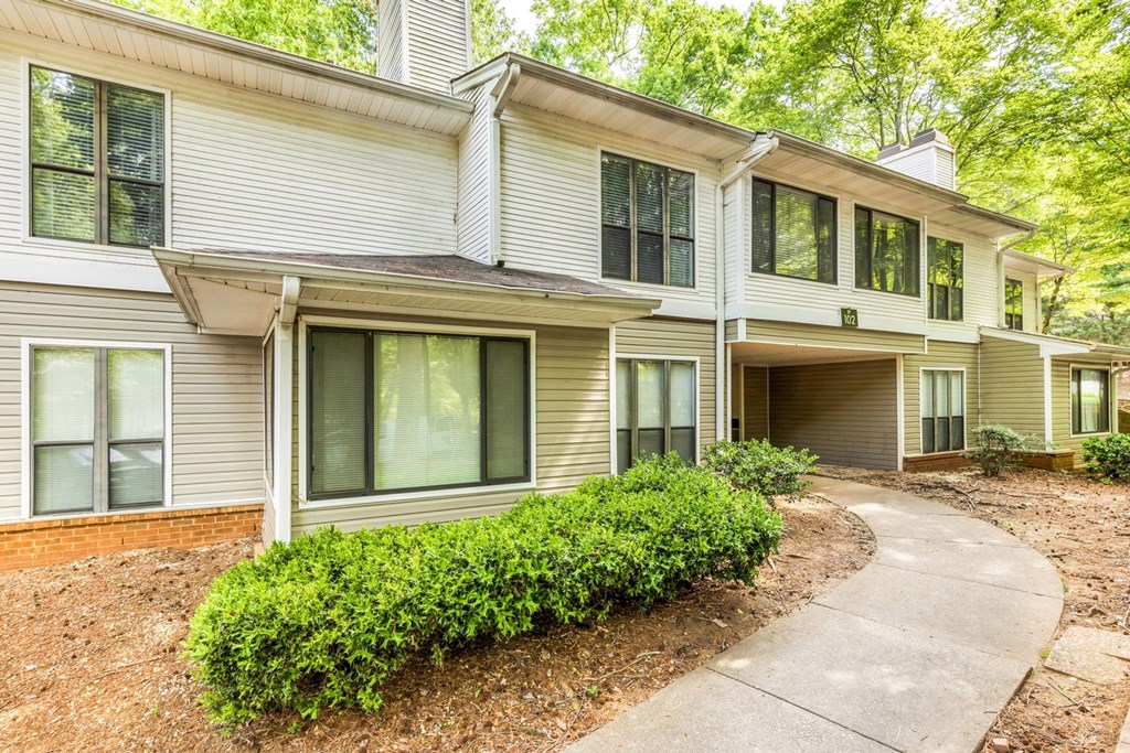 Walking Path at Woodlyn on the Green Apartment Homes, North Carolina, 27513