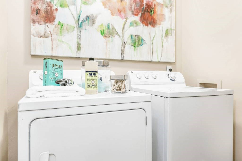Washer Dryer at Woodlyn on the Green Apartment Homes, North Carolina, 27513