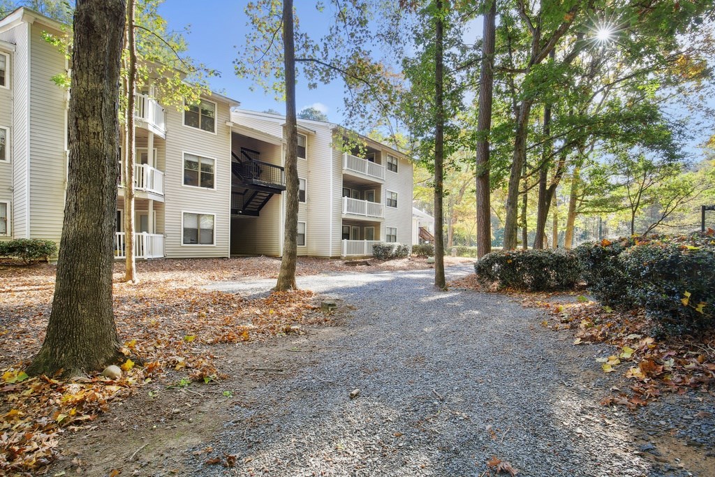 The Falls At Sope Creek Apartments