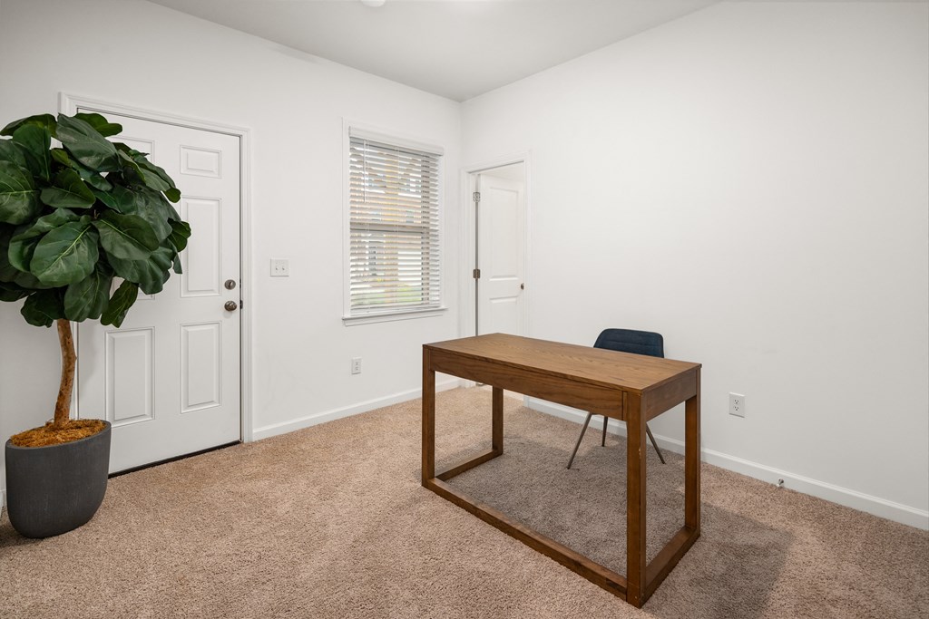 Waverly Village Bedroom/Office