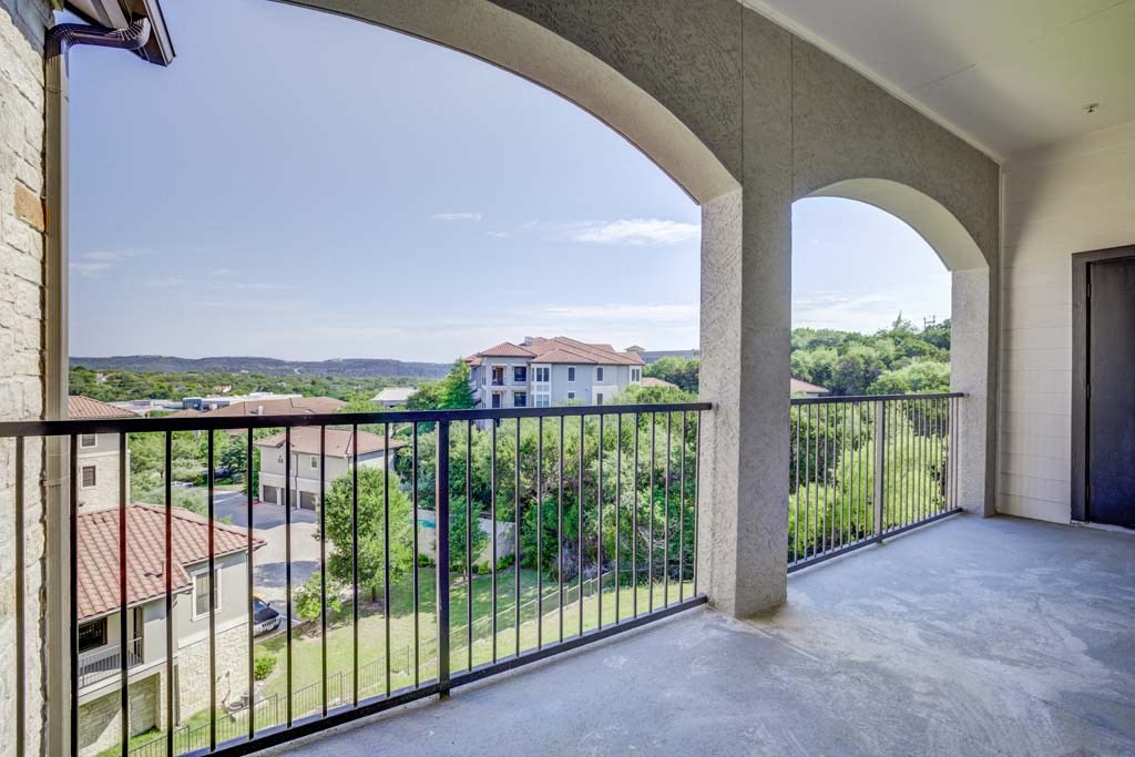 Large Patio at 3500 Westlake Apartments, Texas