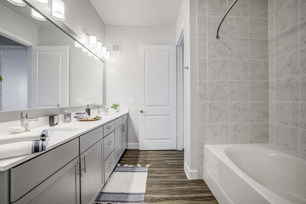 A Spacious Bathrooms at 3500 Westlake Apartments, Austin