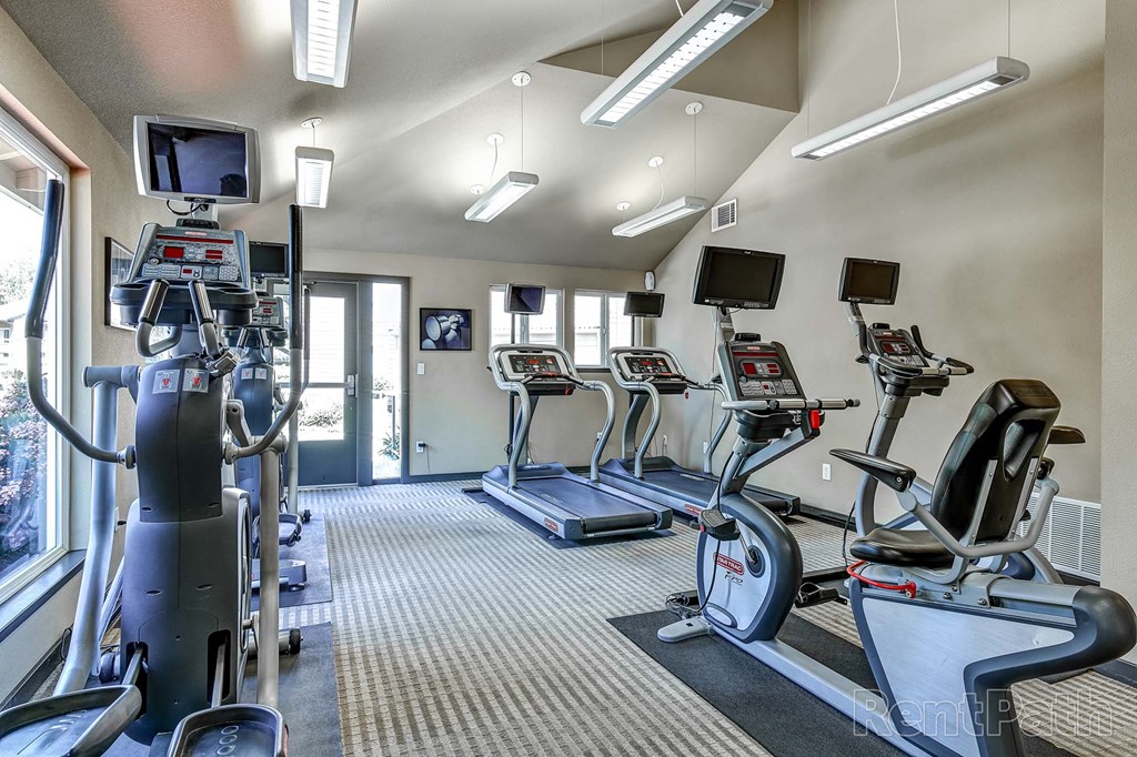 State Of The Art Fitness Center at The Seasons Apartments, San Ramon, California