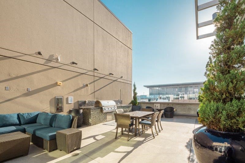 1600 VINE Los Angeles, CA 11th Floor BBQ Lounge