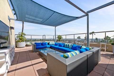 7950 West Sunset Los Angeles, CA Outdoor Lounge Seating