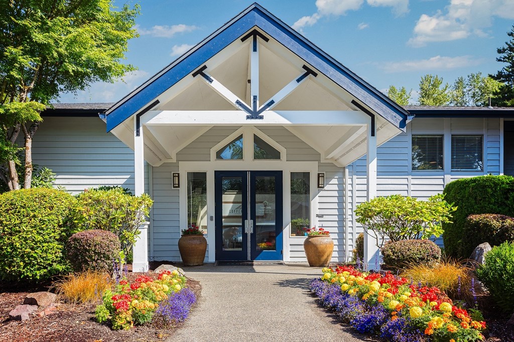 entry at Copper Ridge Apartments, Renton, 98055